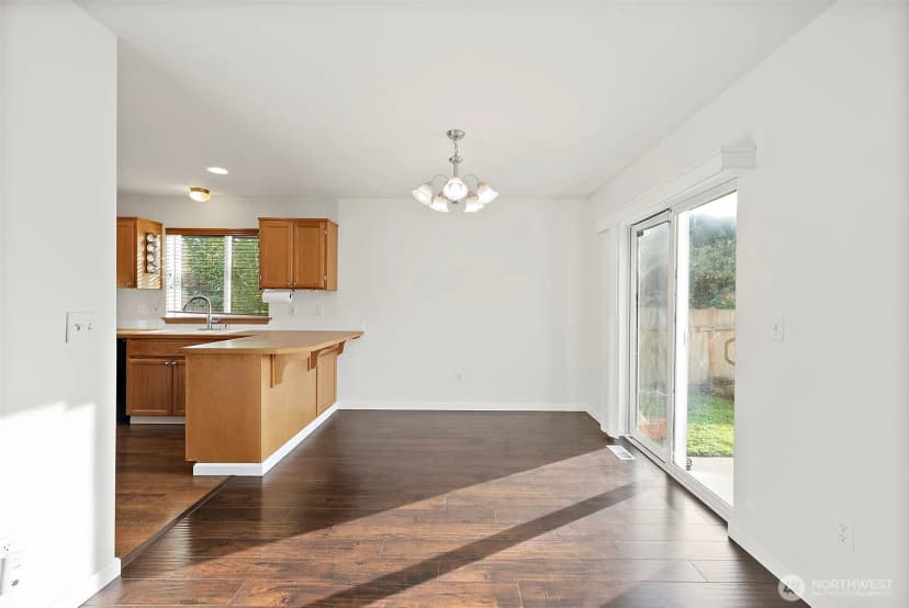 Property photo for 15415 41st Avenue E, Tacoma photo 10