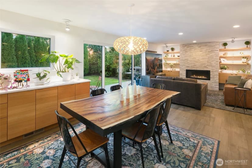 Property photo for 16505 Shore Drive Ne, Lake Forest Park photo 16