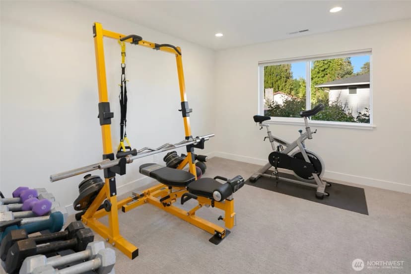 Property photo for 16505 Shore Drive Ne, Lake Forest Park photo 25