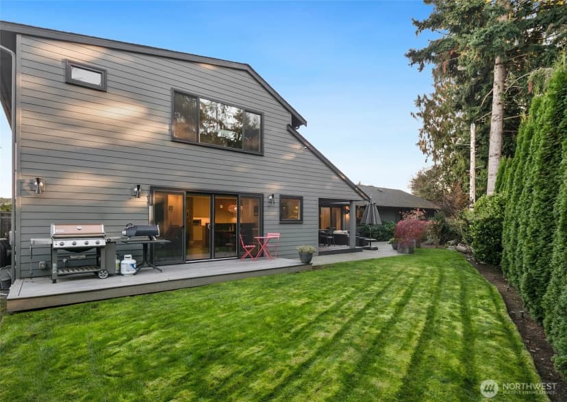 Property photo for 16505 Shore Drive Ne, Lake Forest Park photo 15