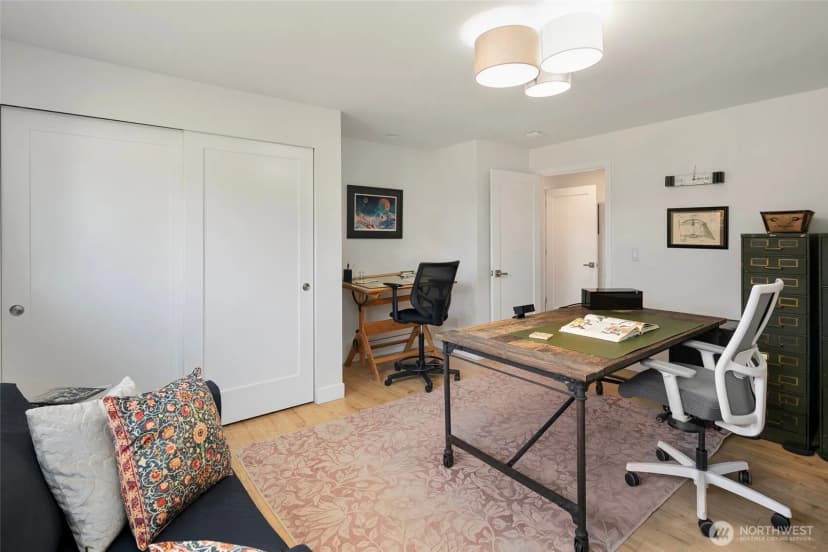 Property photo for 16505 Shore Drive Ne, Lake Forest Park photo 29