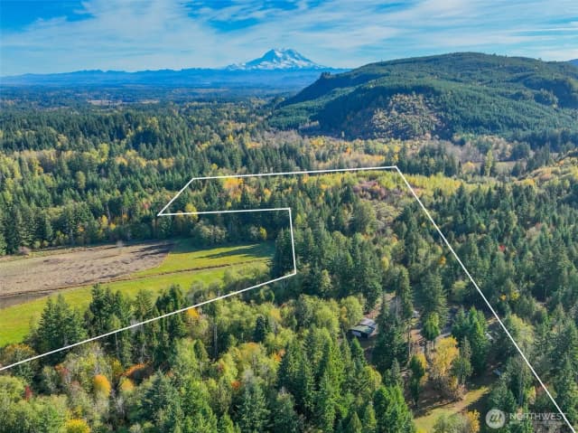 Property photo for 17328 Mulqueen Road Se, Rainier