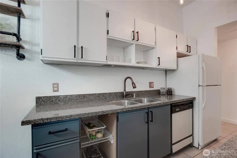 Property photo for 1100 Harrington Avenue Ne #310, Renton photo 6