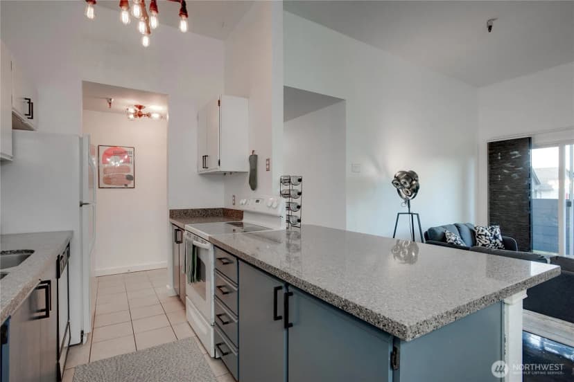 Property photo for 1100 Harrington Avenue Ne #310, Renton photo 8