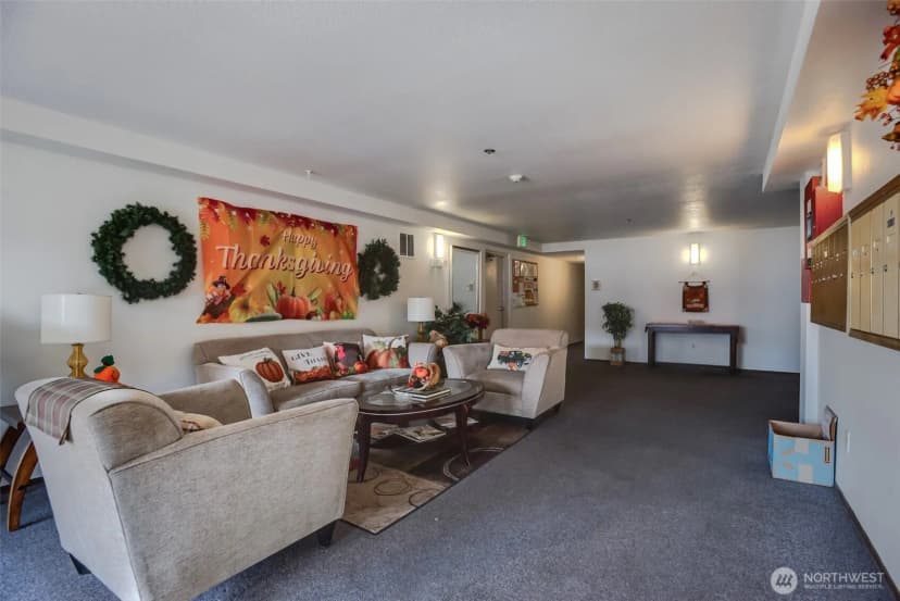 Property photo for 1100 Harrington Avenue Ne #310, Renton photo 31