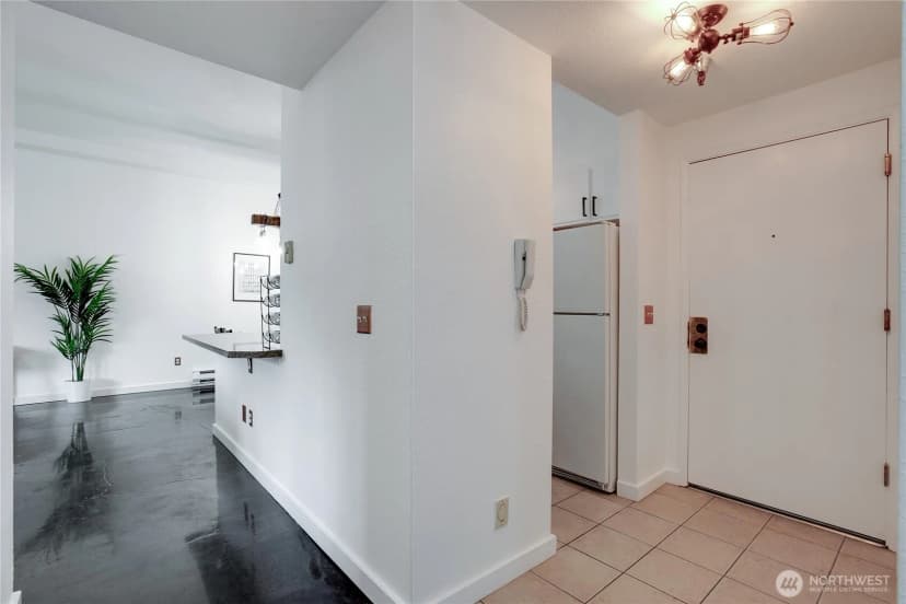 Property photo for 1100 Harrington Avenue Ne #310, Renton photo 2