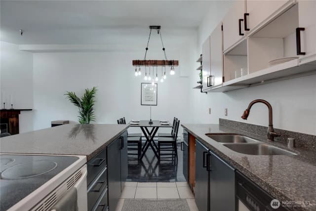 Property photo for 1100 Harrington Avenue Ne #310, Renton photo 4