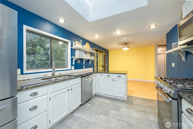 Property photo for 842 Woodbine Way, Bellingham photo 5