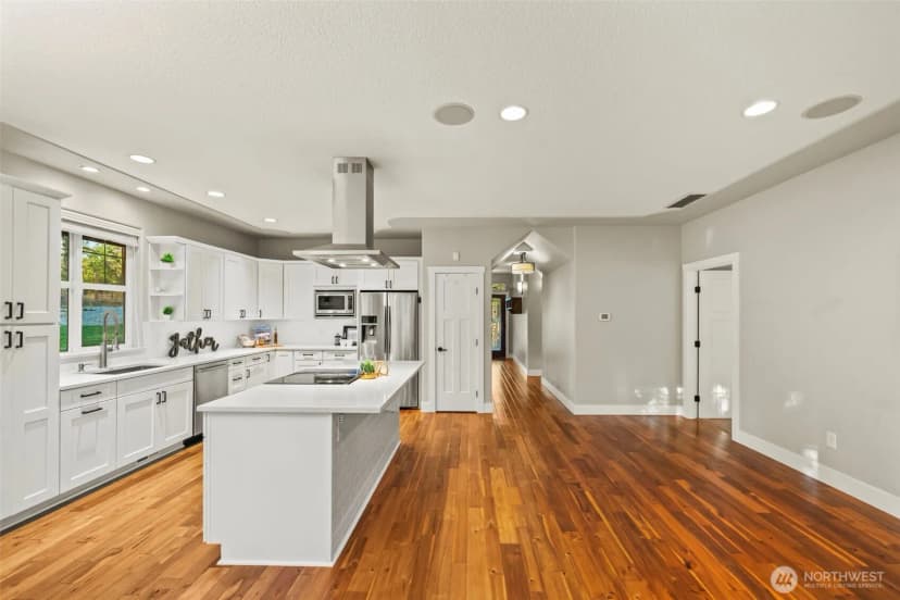 Property photo for 8002 372nd Street E, Eatonville photo 10