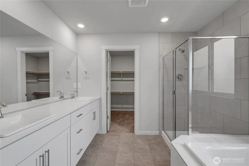 Property photo for 2604 S 8th Way, Ridgefield photo 17