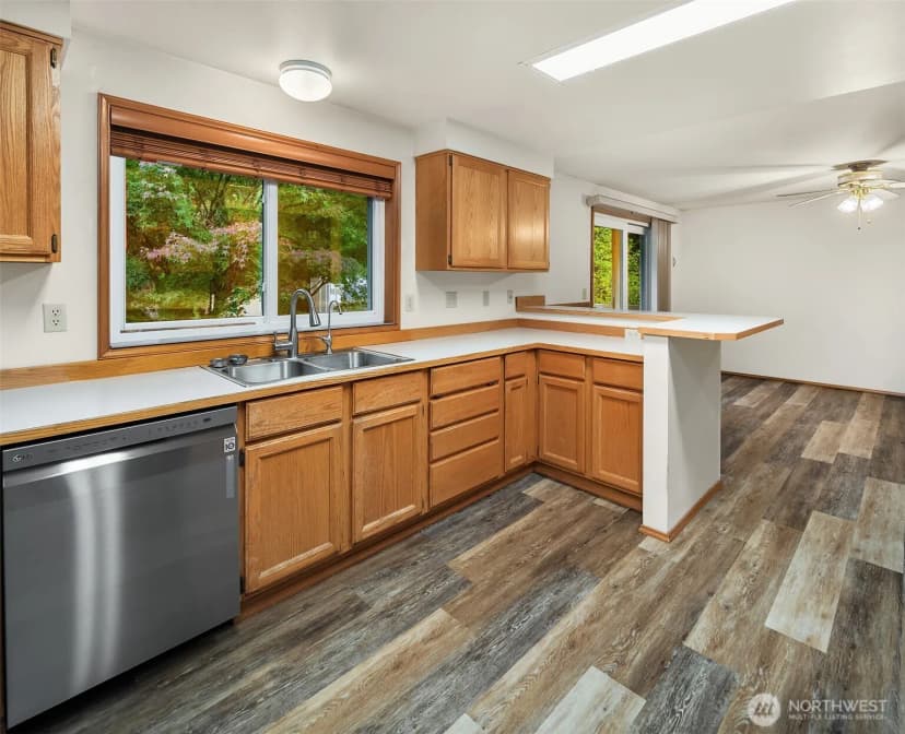 Property photo for 5817 E 398th, Eatonville photo 18