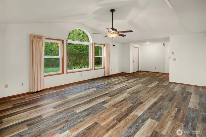 Property photo for 5817 E 398th, Eatonville photo 14