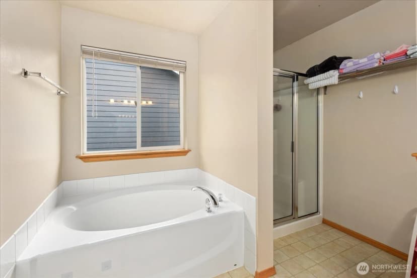 Property photo for 17517 80th Drive Ne, Arlington photo 30