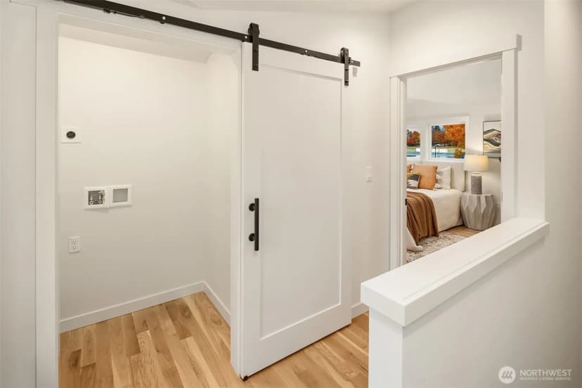 Property photo for 7045 16th Avenue Ne #b, Seattle photo 13