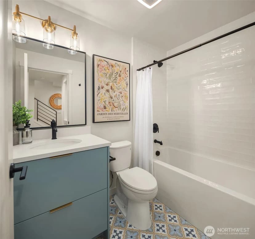 Property photo for 7045 16th Avenue Ne #b, Seattle photo 20