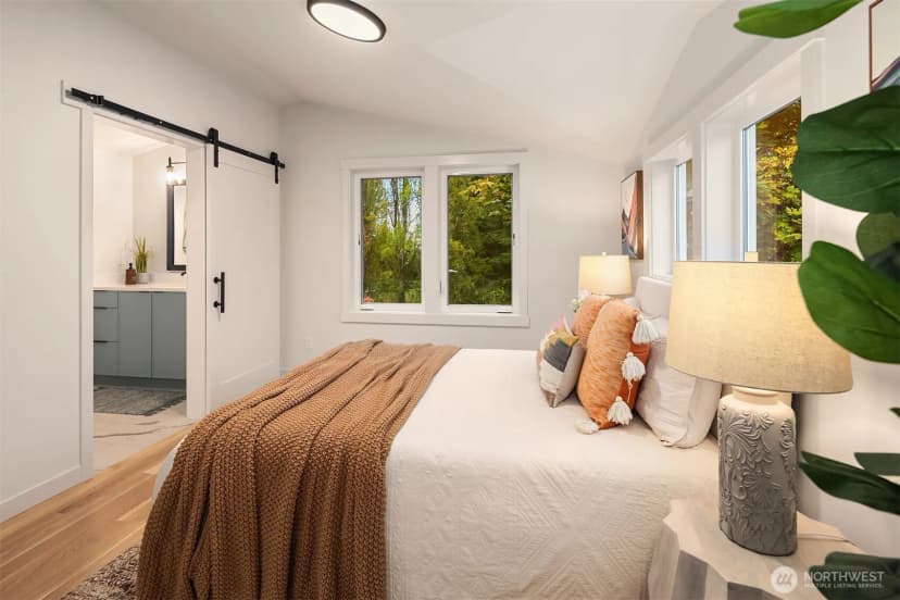 Property photo for 7045 16th Avenue Ne #b, Seattle photo 16