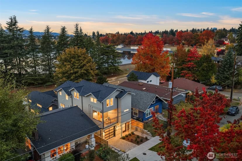Property photo for 7045 16th Avenue Ne #b, Seattle