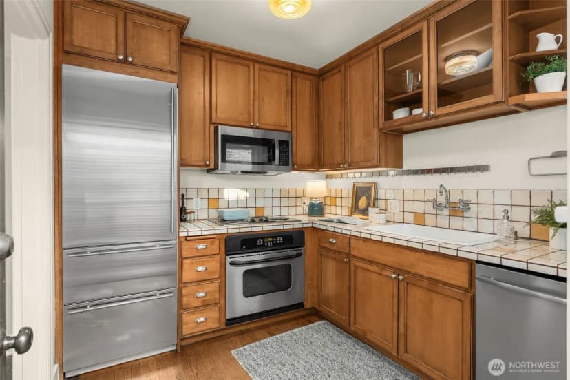 Property photo for 2205 Bigelow Avenue N #6, Seattle photo 10