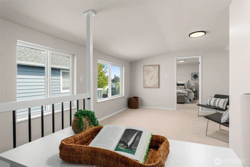 Property photo for 724 N 104th Street, Seattle photo 12