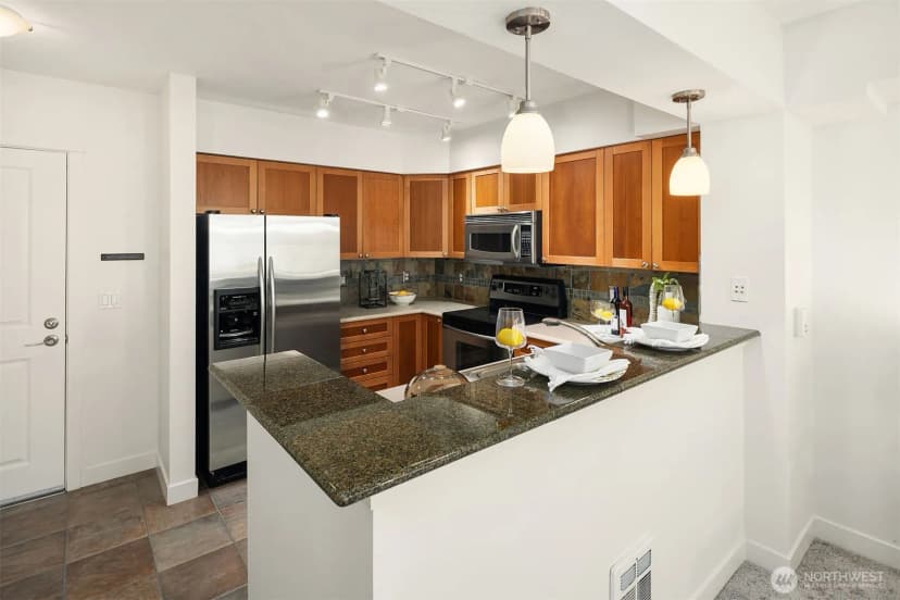 Property photo for 1545 Nw 57th Street #310, Seattle photo 7