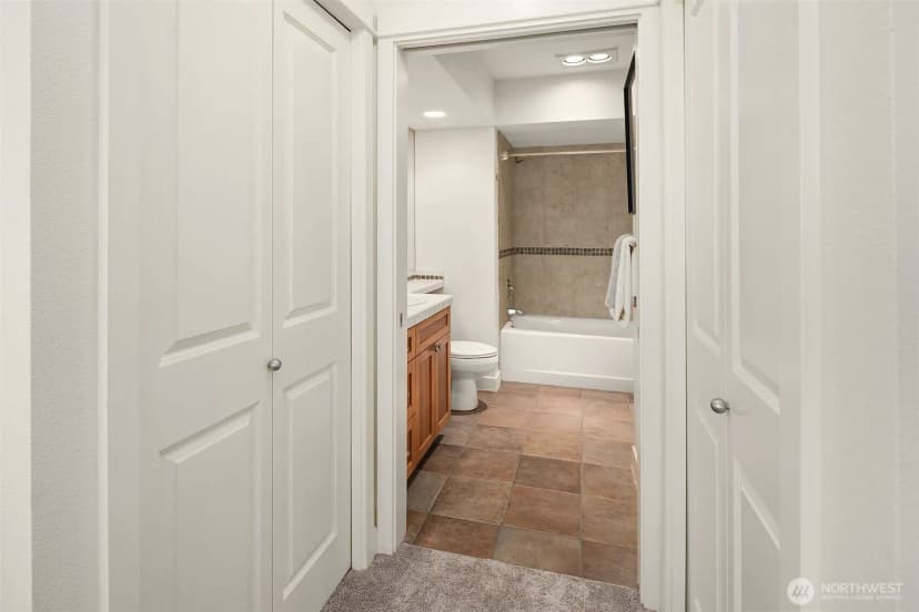 Property photo for 1545 Nw 57th Street #310, Seattle photo 12