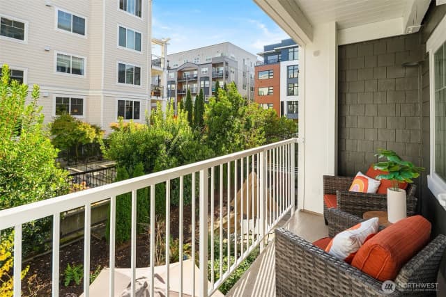 Property photo for 1545 Nw 57th Street #310, Seattle photo 5