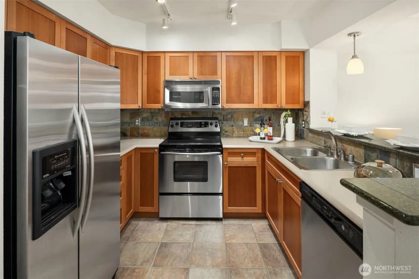 Property photo for 1545 Nw 57th Street #310, Seattle photo 8