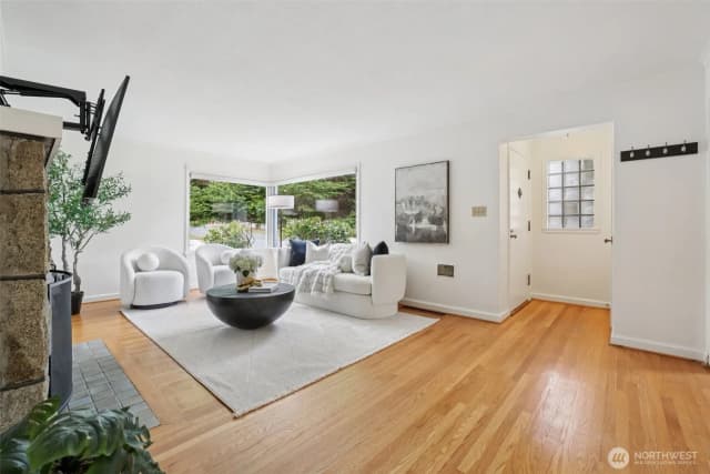 Property photo for 819 Nw 80th Street, Seattle photo 4