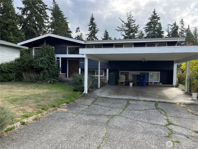 Property photo for 15237 Ne 3rd Street, Bellevue