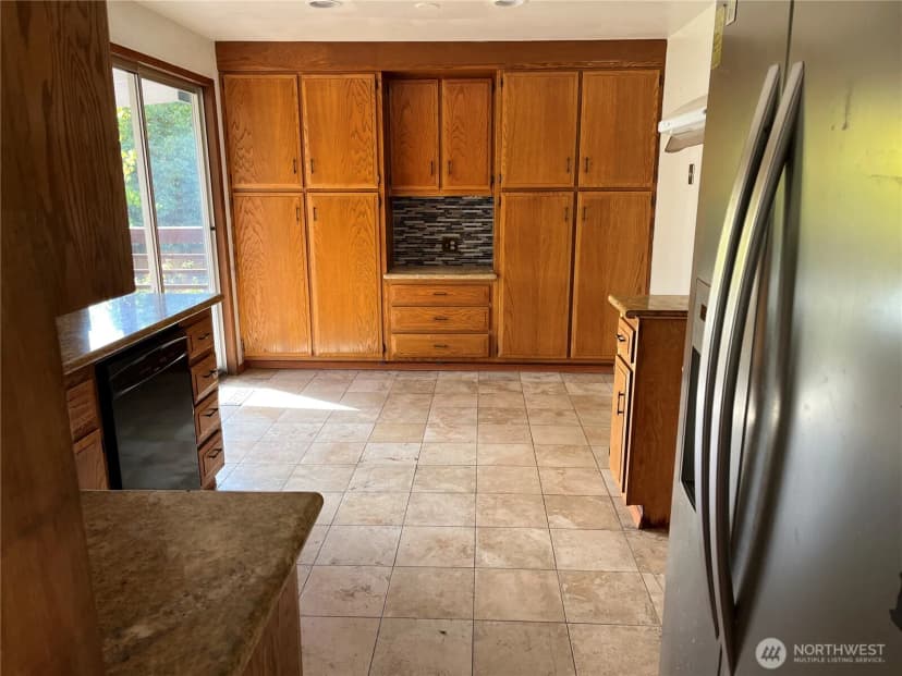 Property photo for 15237 Ne 3rd Street, Bellevue photo 6