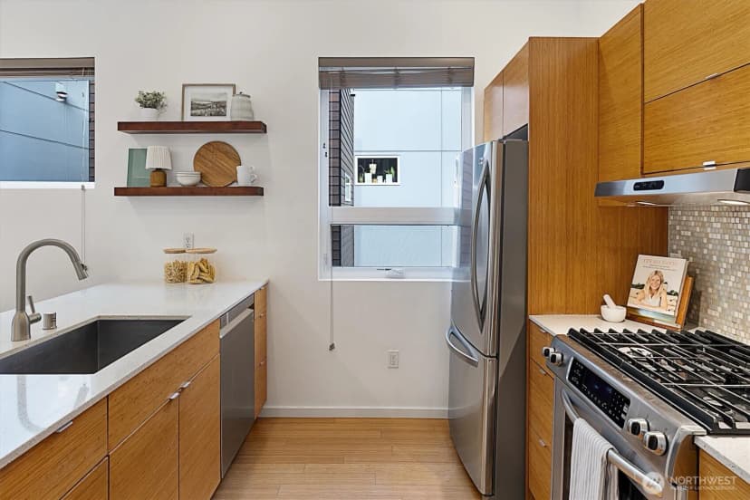Property photo for 146 21st Avenue E #b, Seattle photo 16