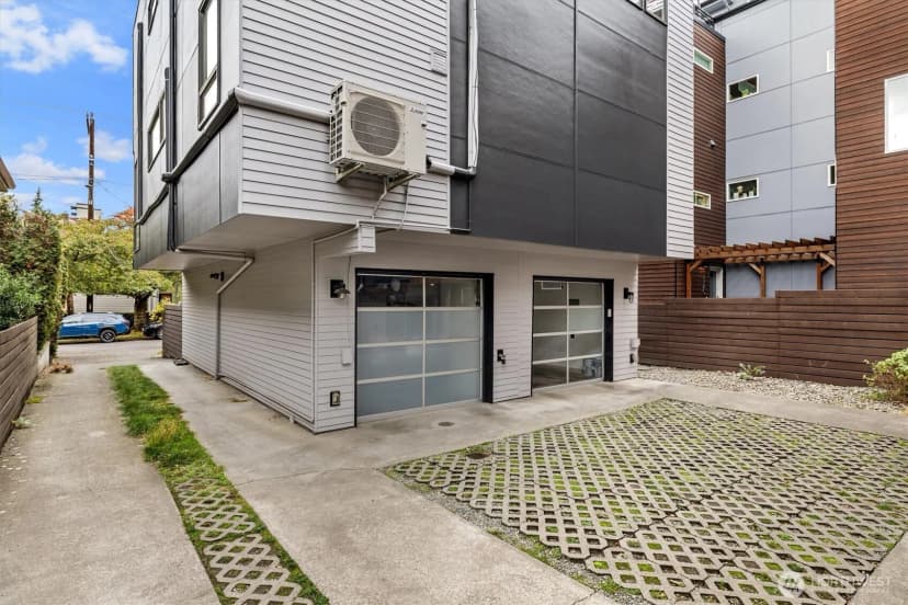 Property photo for 146 21st Avenue E #b, Seattle photo 36