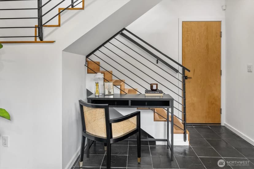 Property photo for 146 21st Avenue E #b, Seattle photo 7