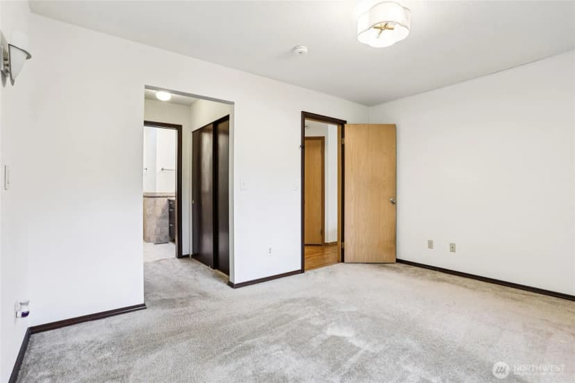 Property photo for 20403 63rd Place W, Lynnwood photo 12