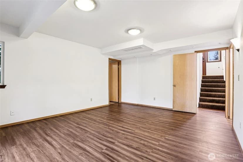 Property photo for 20403 63rd Place W, Lynnwood photo 19