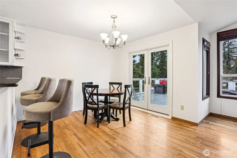 Property photo for 20403 63rd Place W, Lynnwood photo 4