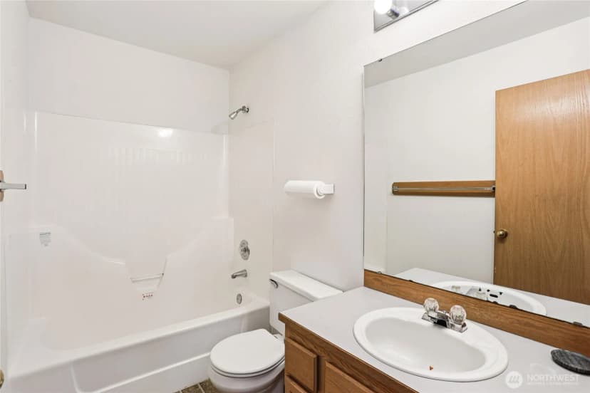 Property photo for 20403 63rd Place W, Lynnwood photo 16