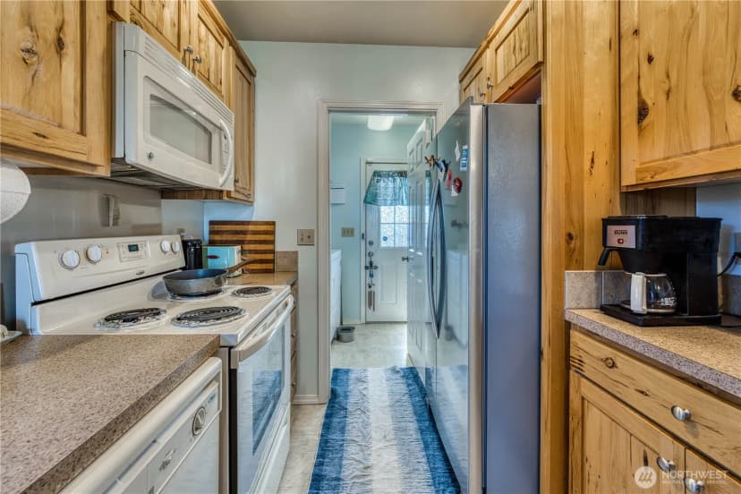 Property photo for 126 W 4th Street, Port Angeles photo 9