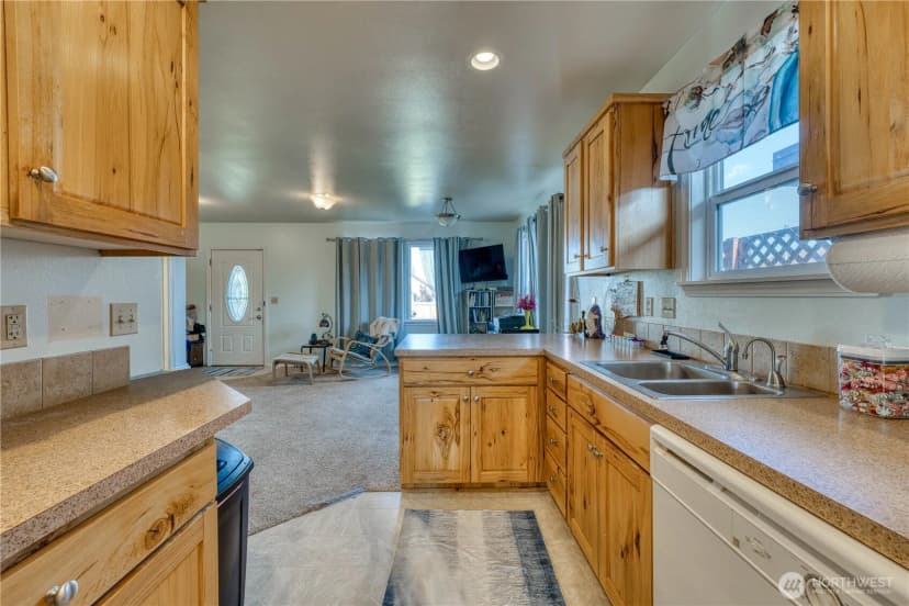 Property photo for 126 W 4th Street, Port Angeles photo 10