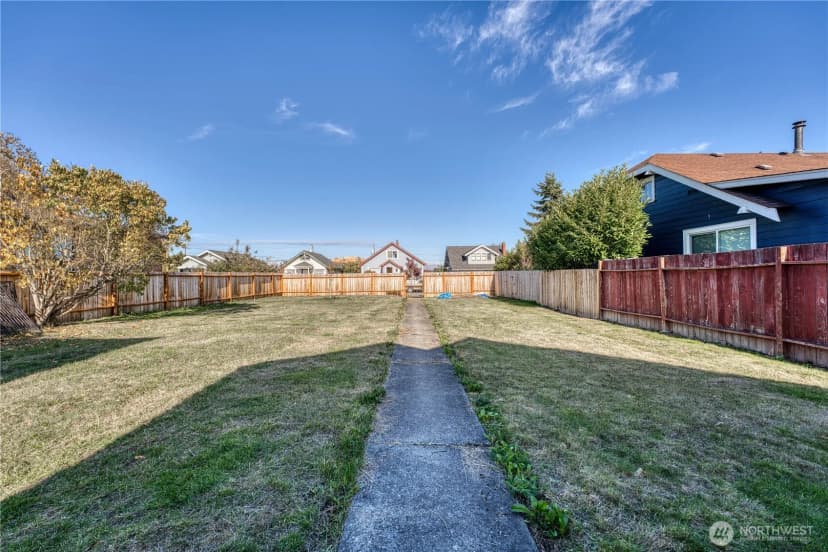 Property photo for 126 W 4th Street, Port Angeles photo 19