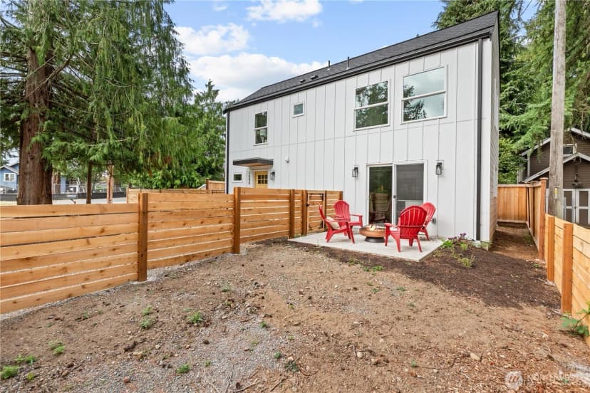 Property photo for 1540 Ne 113th Street, Seattle photo 30