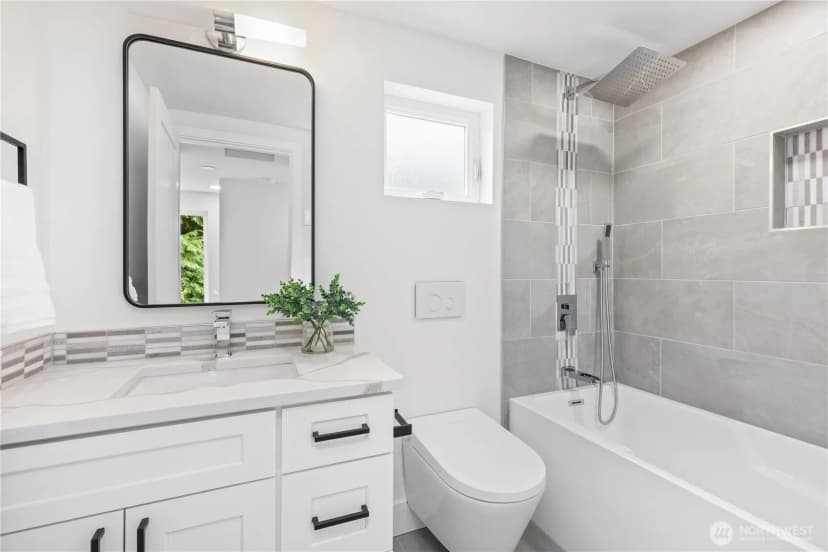 Property photo for 1540 Ne 113th Street, Seattle photo 24