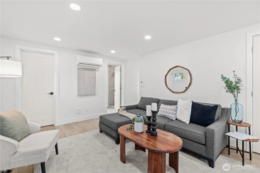Property photo for 1540 Ne 113th Street, Seattle photo 5
