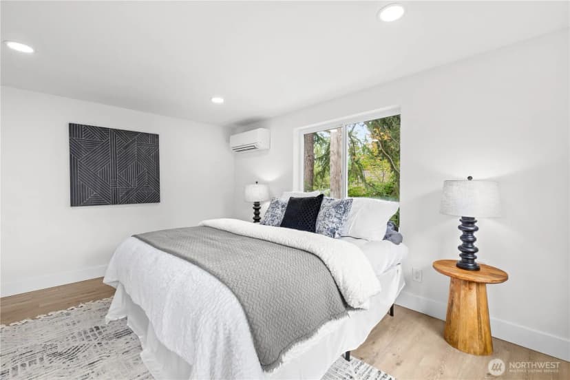 Property photo for 1540 Ne 113th Street, Seattle photo 23