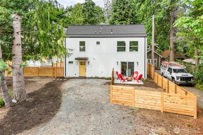Property photo for 1540 Ne 113th Street, Seattle photo 37