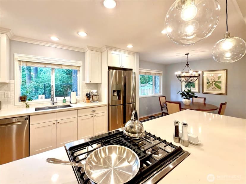Property photo for 15934 Se 41st Place, Bellevue photo 7