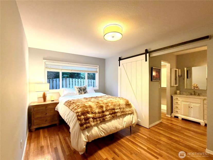Property photo for 15934 Se 41st Place, Bellevue photo 10