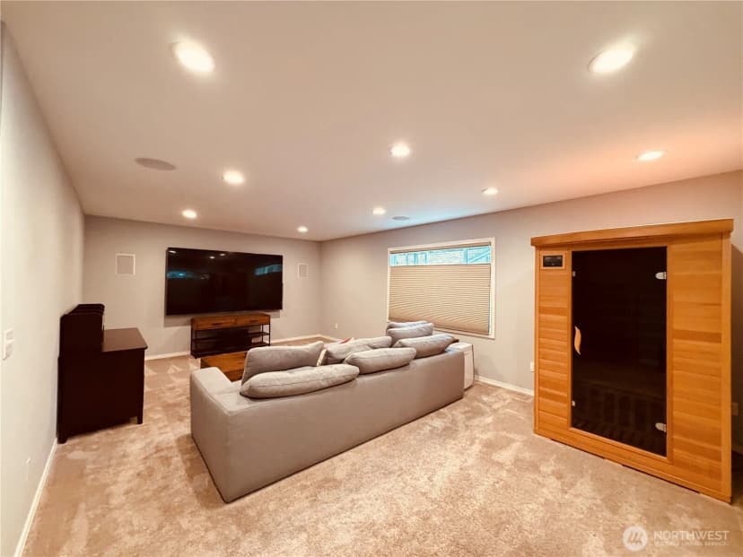 Property photo for 15934 Se 41st Place, Bellevue photo 18