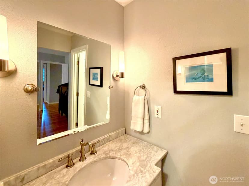 Property photo for 15934 Se 41st Place, Bellevue photo 11