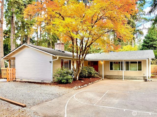 Property photo for 15934 Se 41st Place, Bellevue